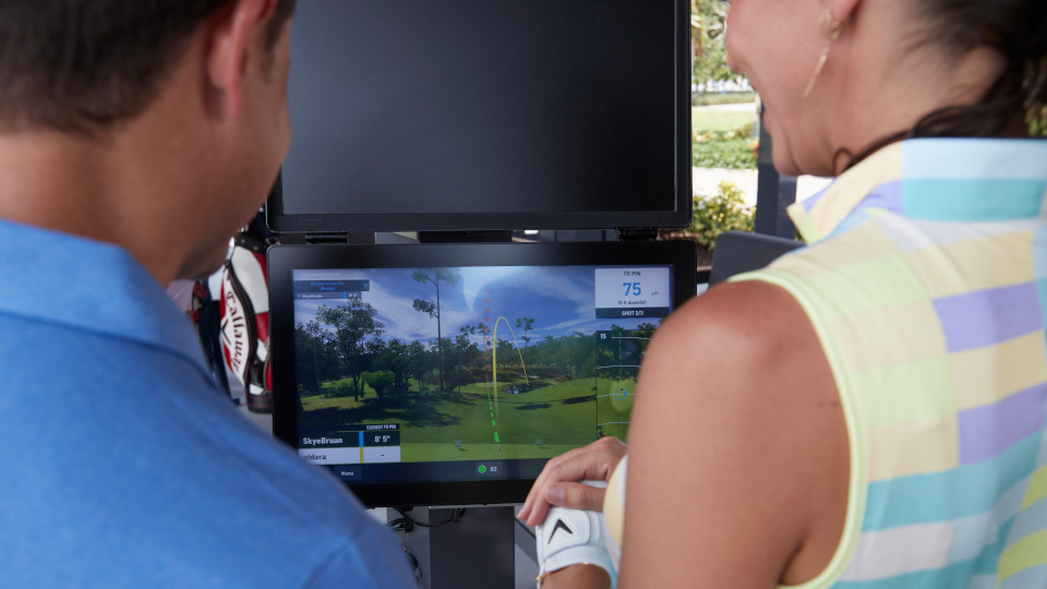 Toptracer Range – Monitor mit Touchscreen Toptracer Range – Monitor mit Touchscreen